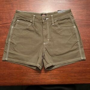 BRAND NEW Dickies shorts! Army green size 26, never worn!